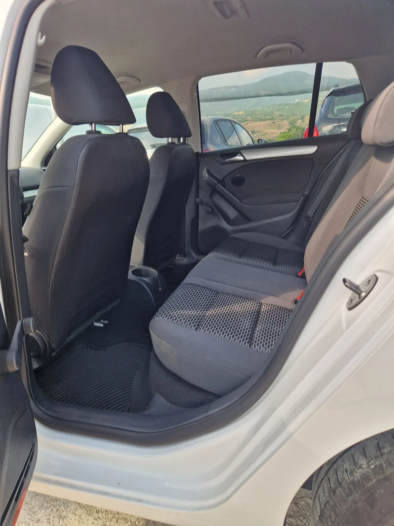 VW Golf, снимка 11 - Автомобили и джипове - 56297606