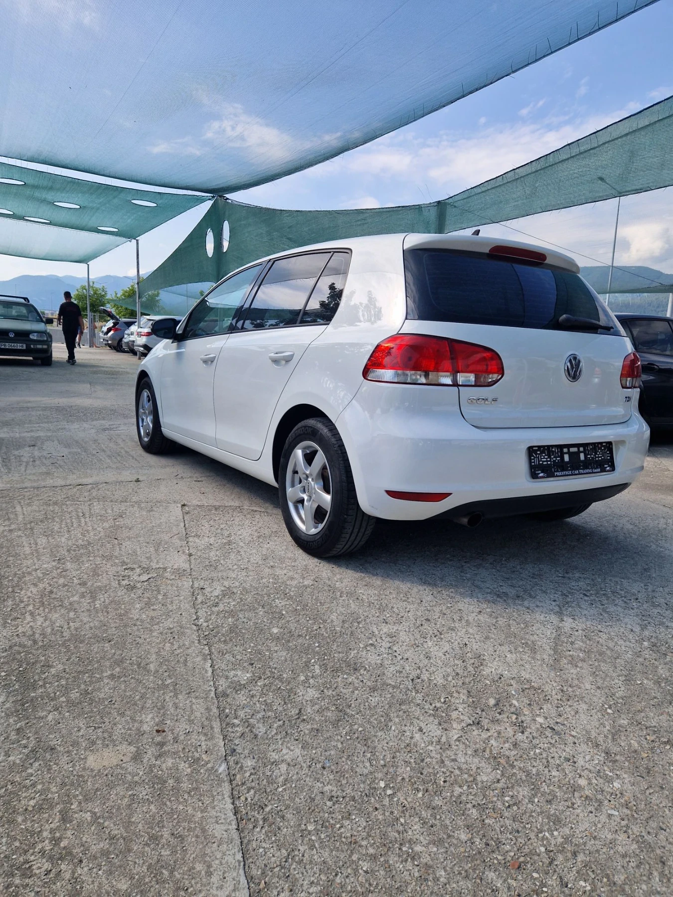 VW Golf, снимка 5 - Автомобили и джипове - 56297606