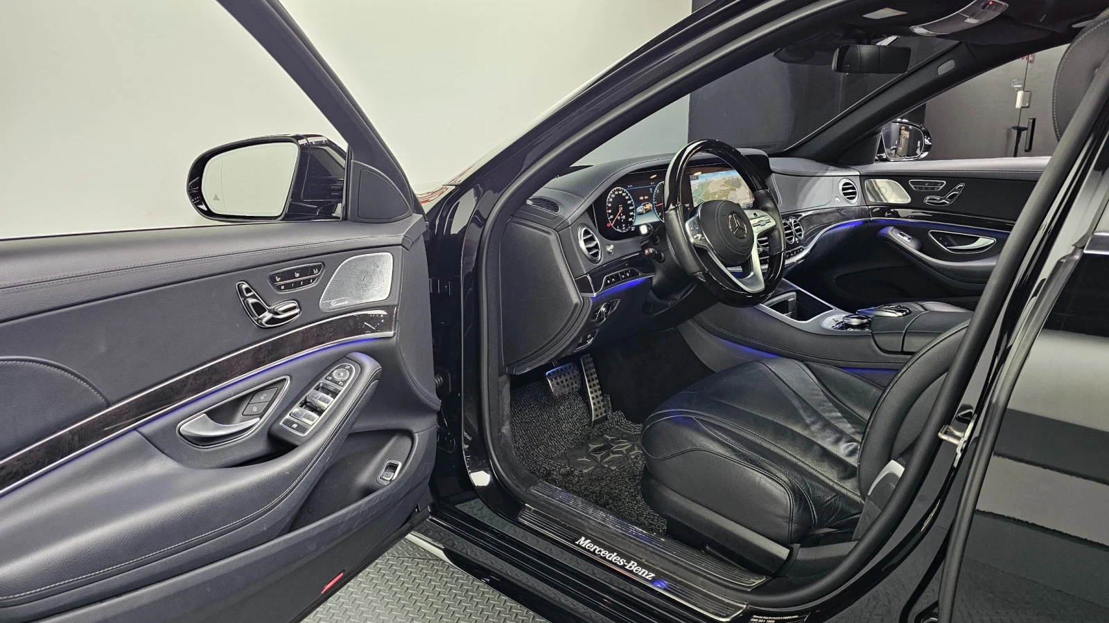 Mercedes-Benz S 350 4Matic AMG Line, снимка 8 - Автомобили и джипове - 56309372