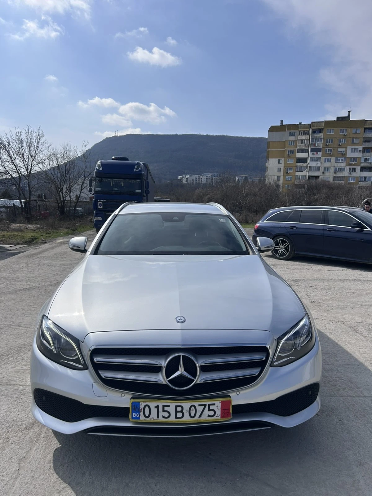 Mercedes-Benz E 200, снимка 2 - Автомобили и джипове - 56346070