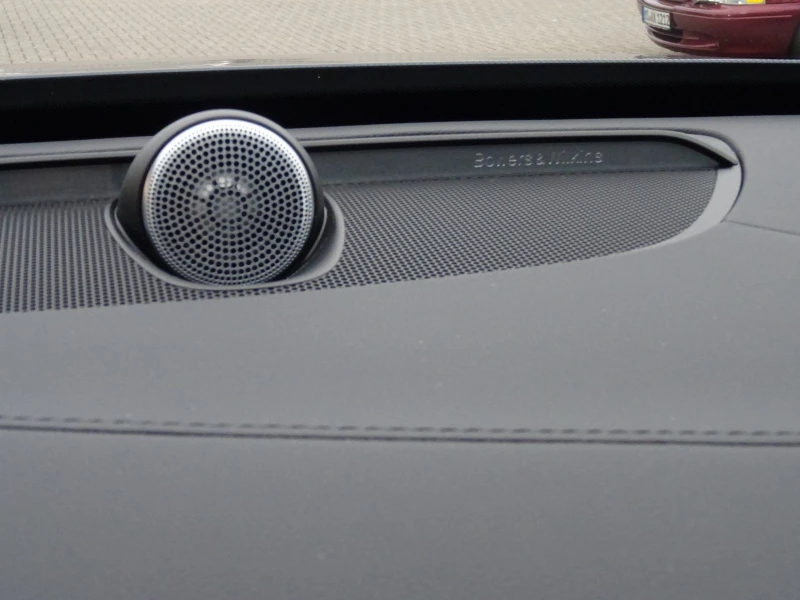 Volvo Xc90 T8* AWD* RECHARGE* ULTIMATE* PANO* B&W* 360CAM* , снимка 10 - Автомобили и джипове - 50189911