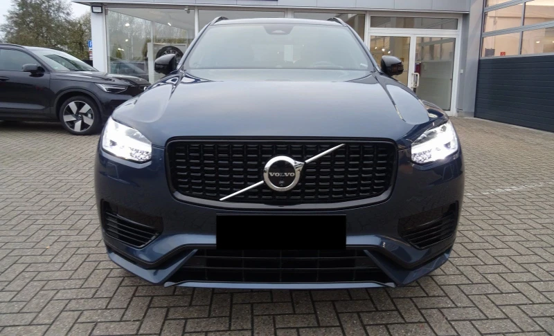 Volvo Xc90 T8* AWD* RECHARGE* ULTIMATE* PANO* B&W* 360CAM* , снимка 2 - Автомобили и джипове - 50189911