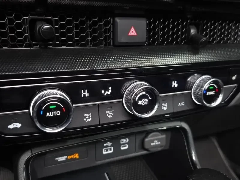 Honda Cr-v * 6Th Generation 2.0 * Hybrid * Touring 2Wd, снимка 13 - Автомобили и джипове - 55059198