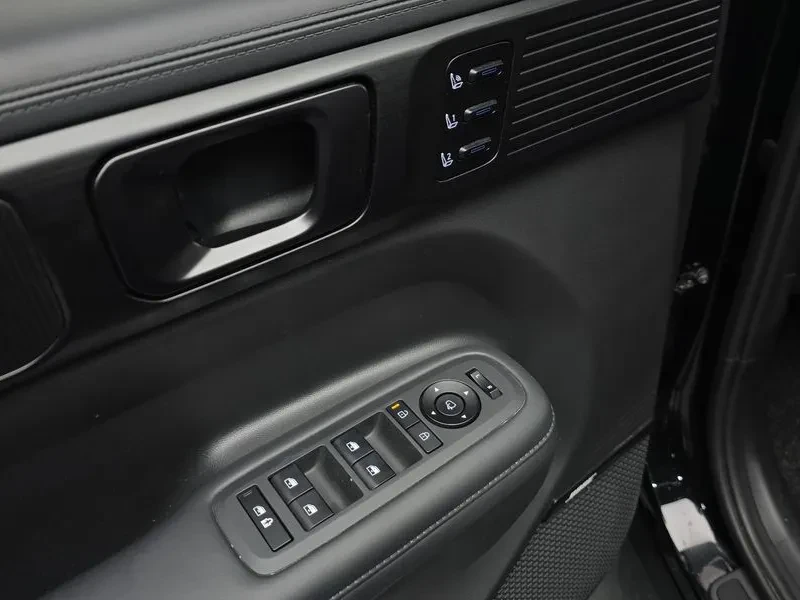 Hyundai Santa fe Gasoline 2.5T 4Wd Calligraphy, снимка 14 - Автомобили и джипове - 55738633