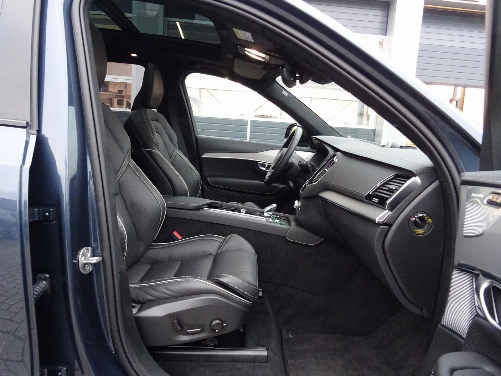 Volvo Xc90 T8* AWD* RECHARGE* ULTIMATE* PANO* B&W* 360CAM*  | Mobile.bg   15