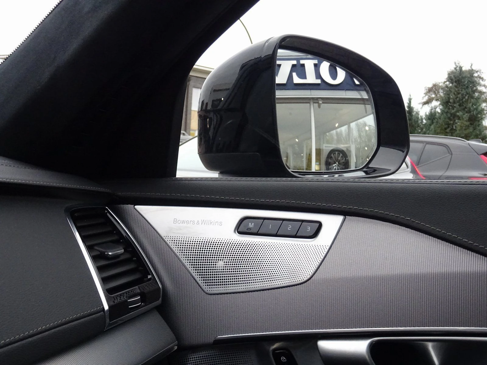 Volvo Xc90 T8* AWD* RECHARGE* ULTIMATE* PANO* B&W* 360CAM*  | Mobile.bg   13