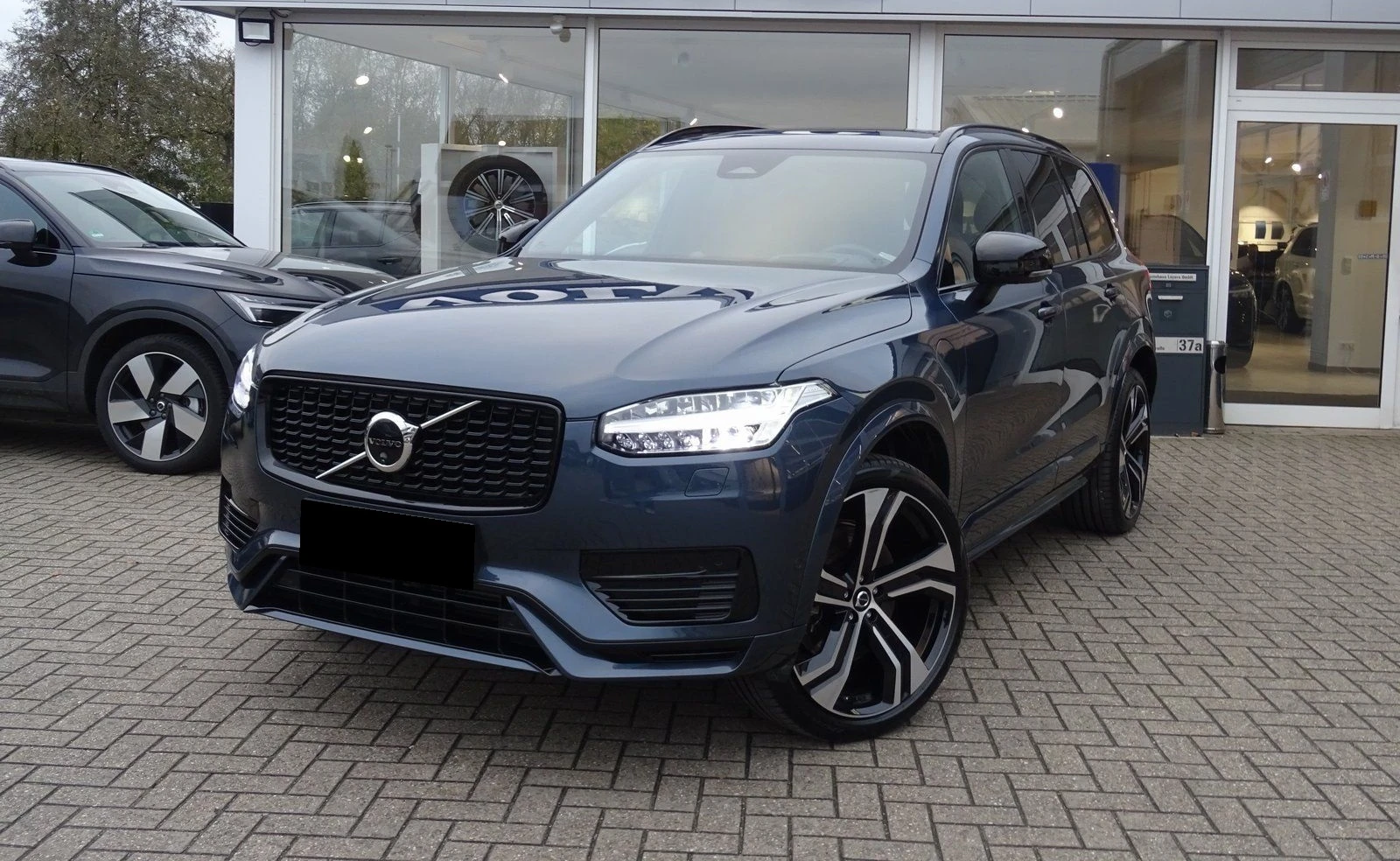 Volvo Xc90 T8* AWD* RECHARGE* ULTIMATE* PANO* B&W* 360CAM*  | Mobile.bg — изображение 1