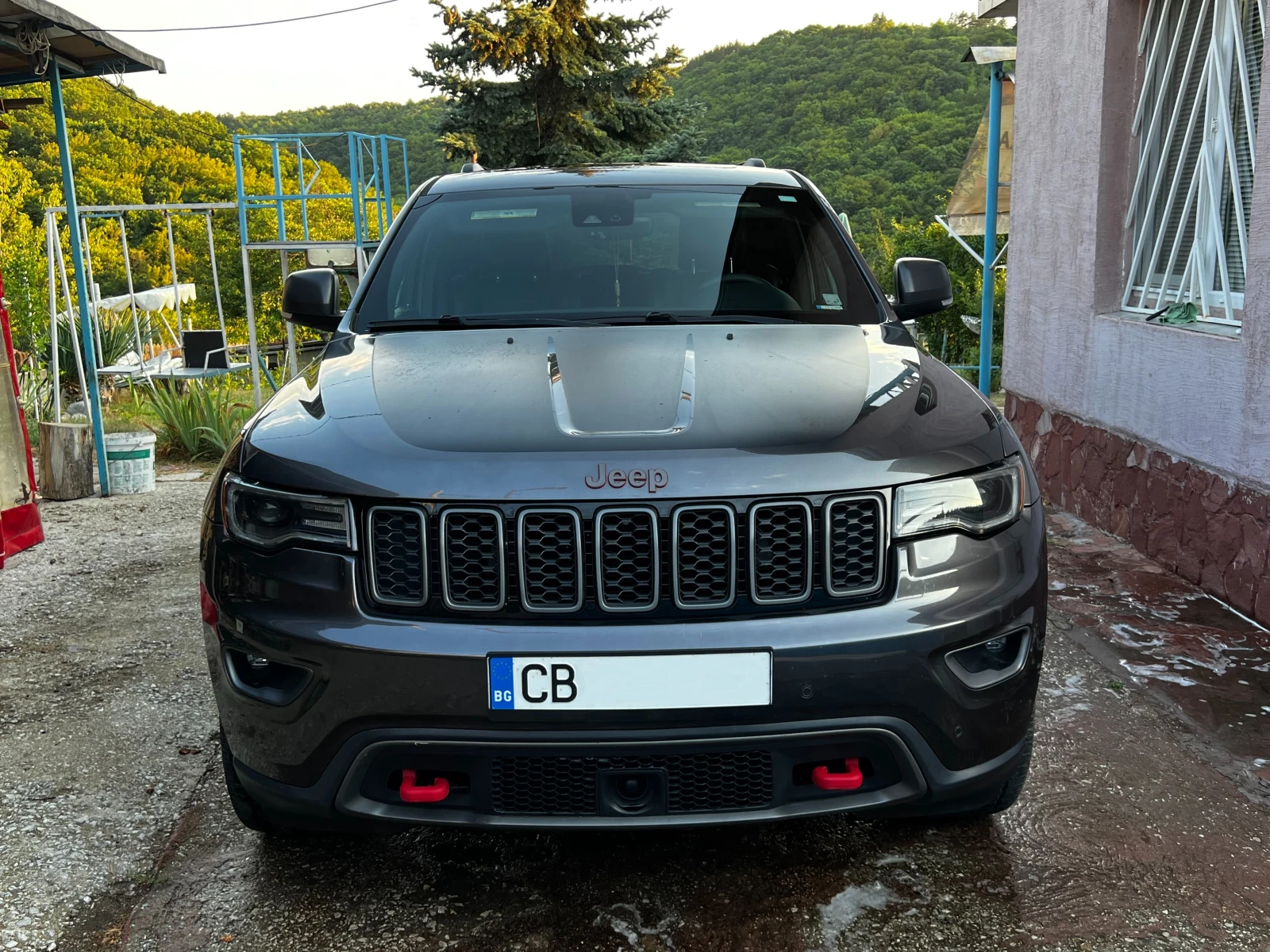 Jeep Grand cherokee Trail Hawk 5.7 - изображение 3