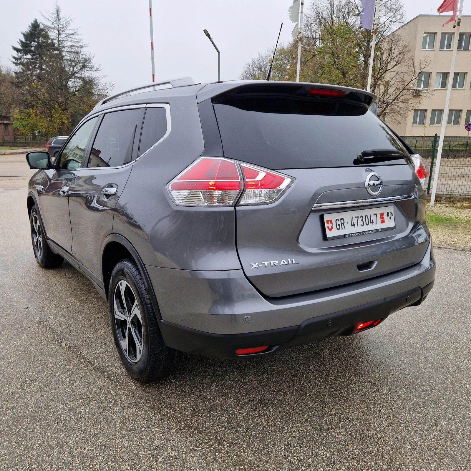 Nissan X-trail 2.0 177k.4Х4 ПАНОРАМА/КАМЕРИ360/КЕЙЛЕС/ШВЕЙЦАРИЯ - изображение 5