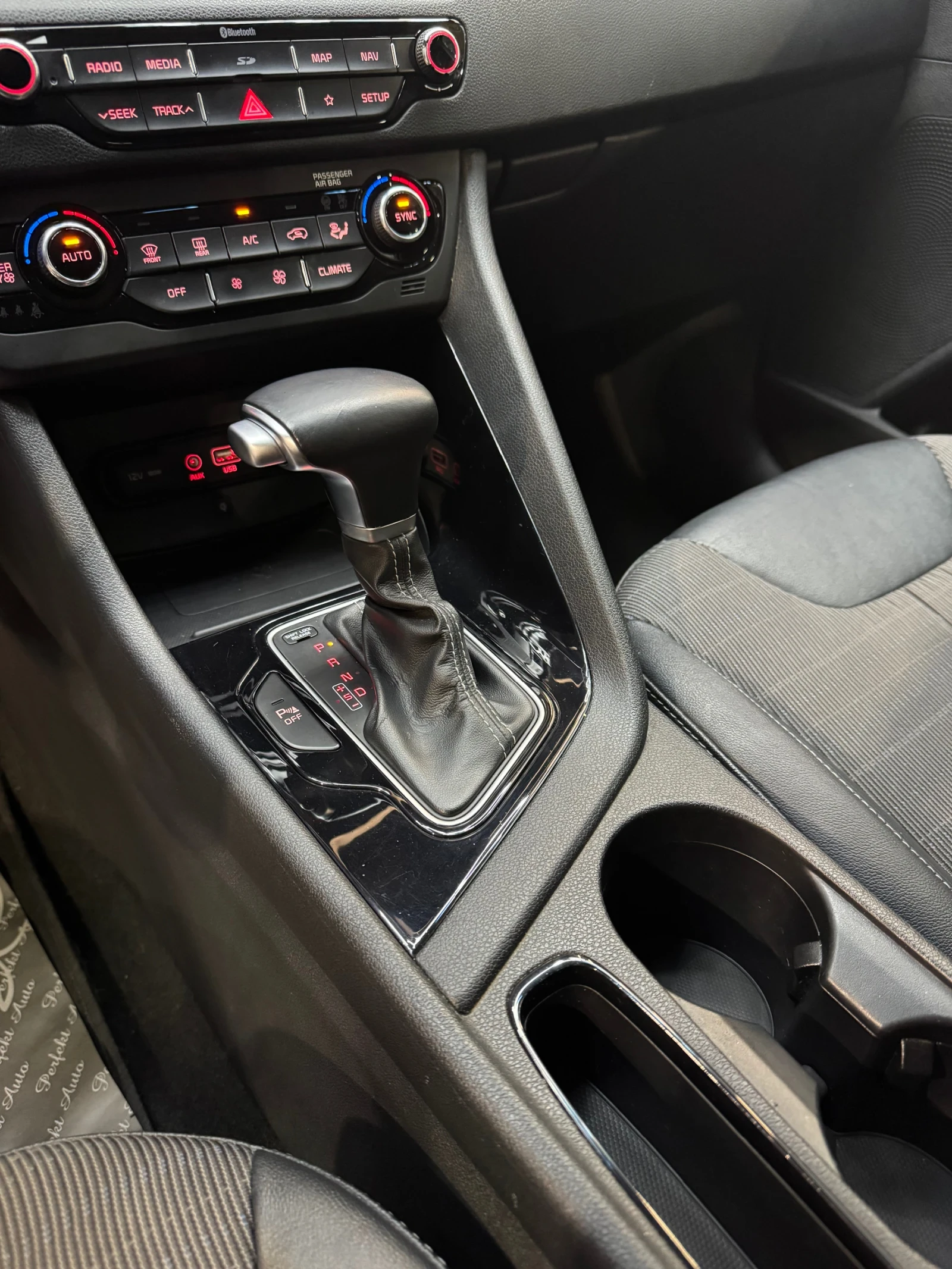 Kia Niro 1.6 ECO HYBRID * Камера *  - изображение 7