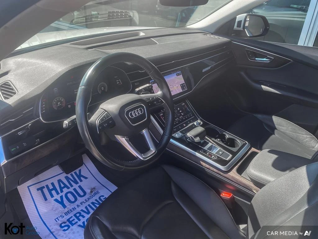 Audi Q8 TECHLINK 55TFSI DISTRONIC/DIGITAL/ОБДУХВАНЕ/360 - изображение 5