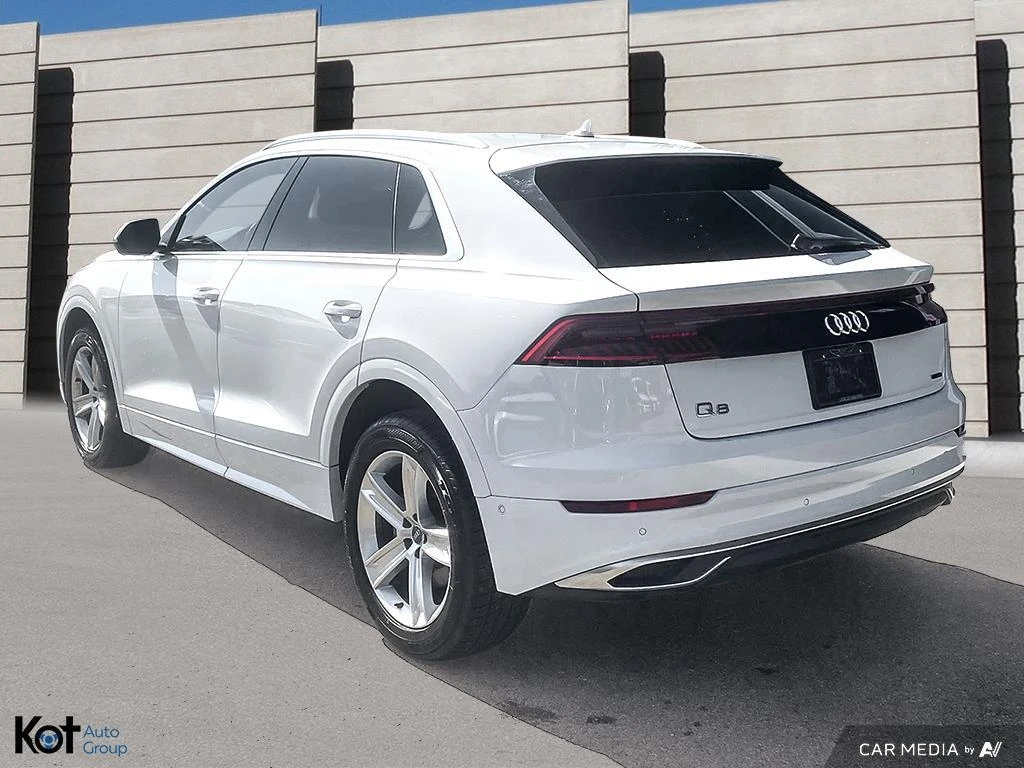 Audi Q8 TECHLINK 55TFSI DISTRONIC/DIGITAL/ОБДУХВАНЕ/360 - изображение 3