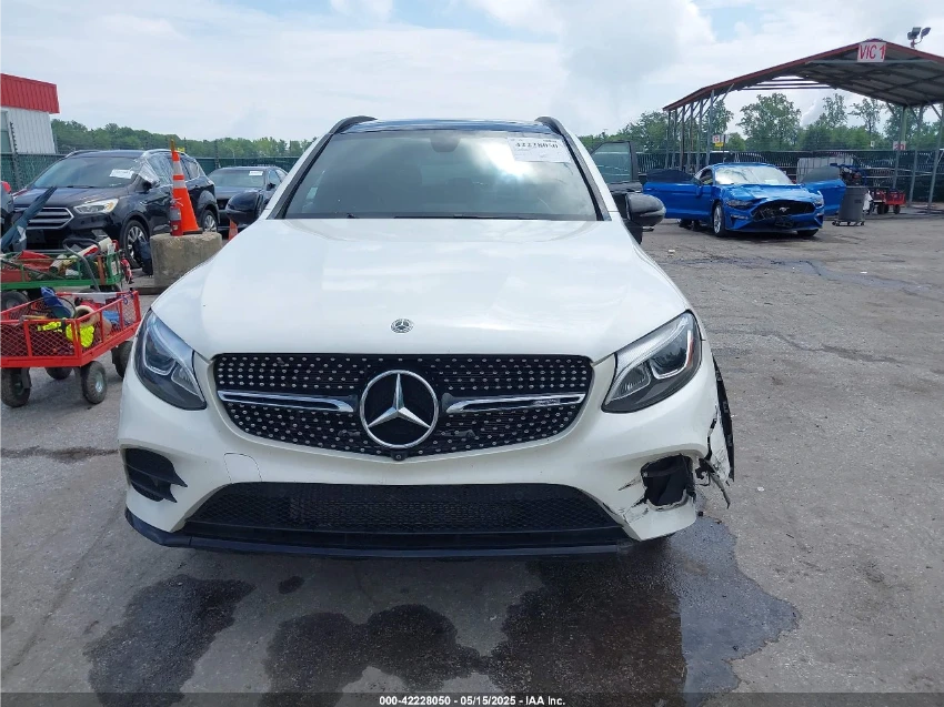 Mercedes-Benz GLC 43 AMG AMG/4Matic/Подгрев/360 - изображение 4
