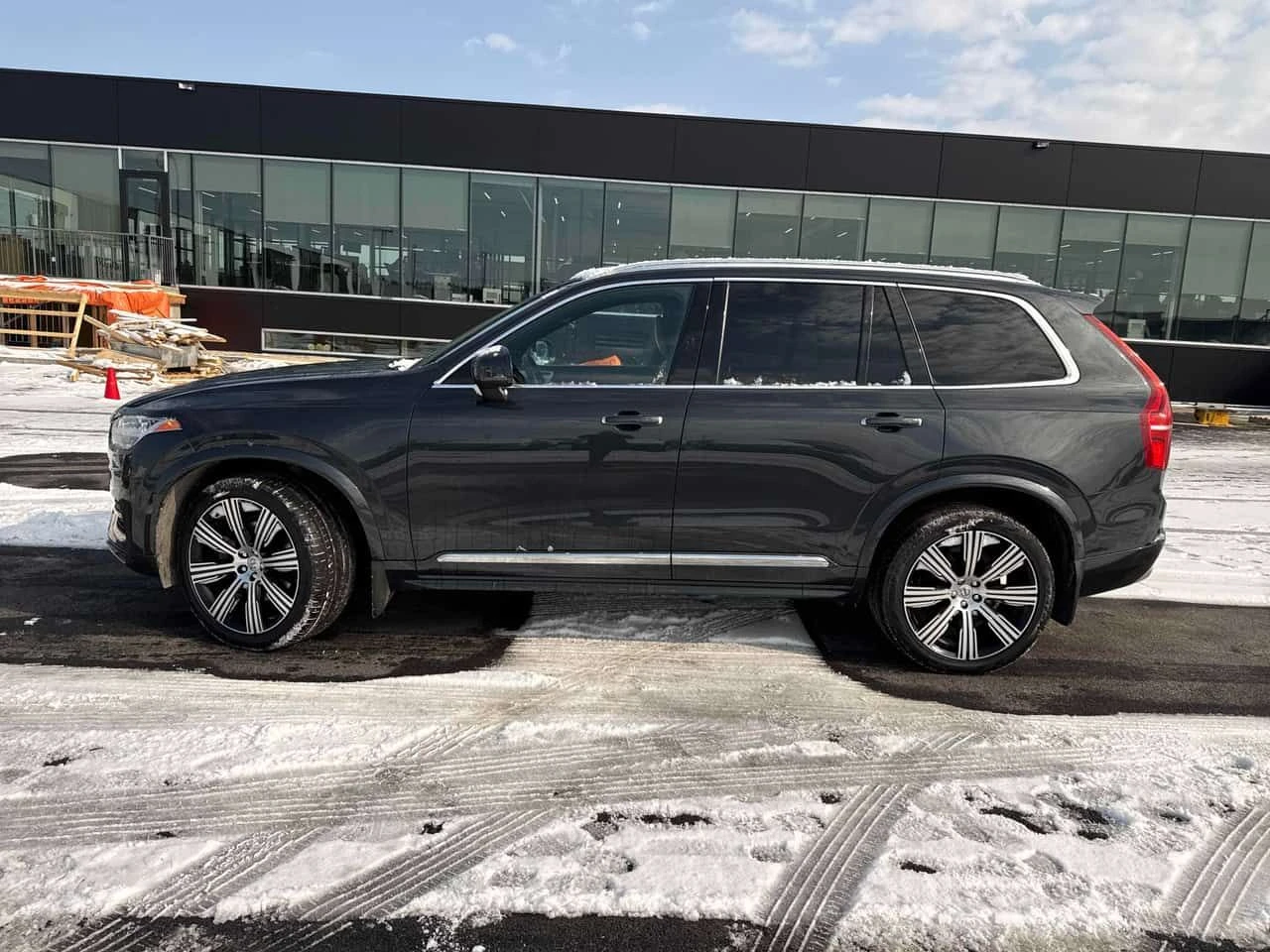Volvo Xc90 T6 AWD Inscription 7 Seater  CARFAX, снимка 2 - Автомобили и джипове - 54008660