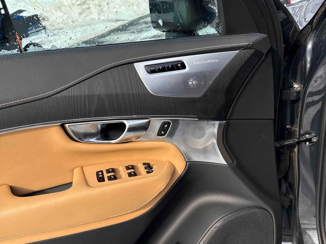 Volvo Xc90 T6 AWD Inscription 7 Seater  CARFAX, снимка 12 - Автомобили и джипове - 54008660