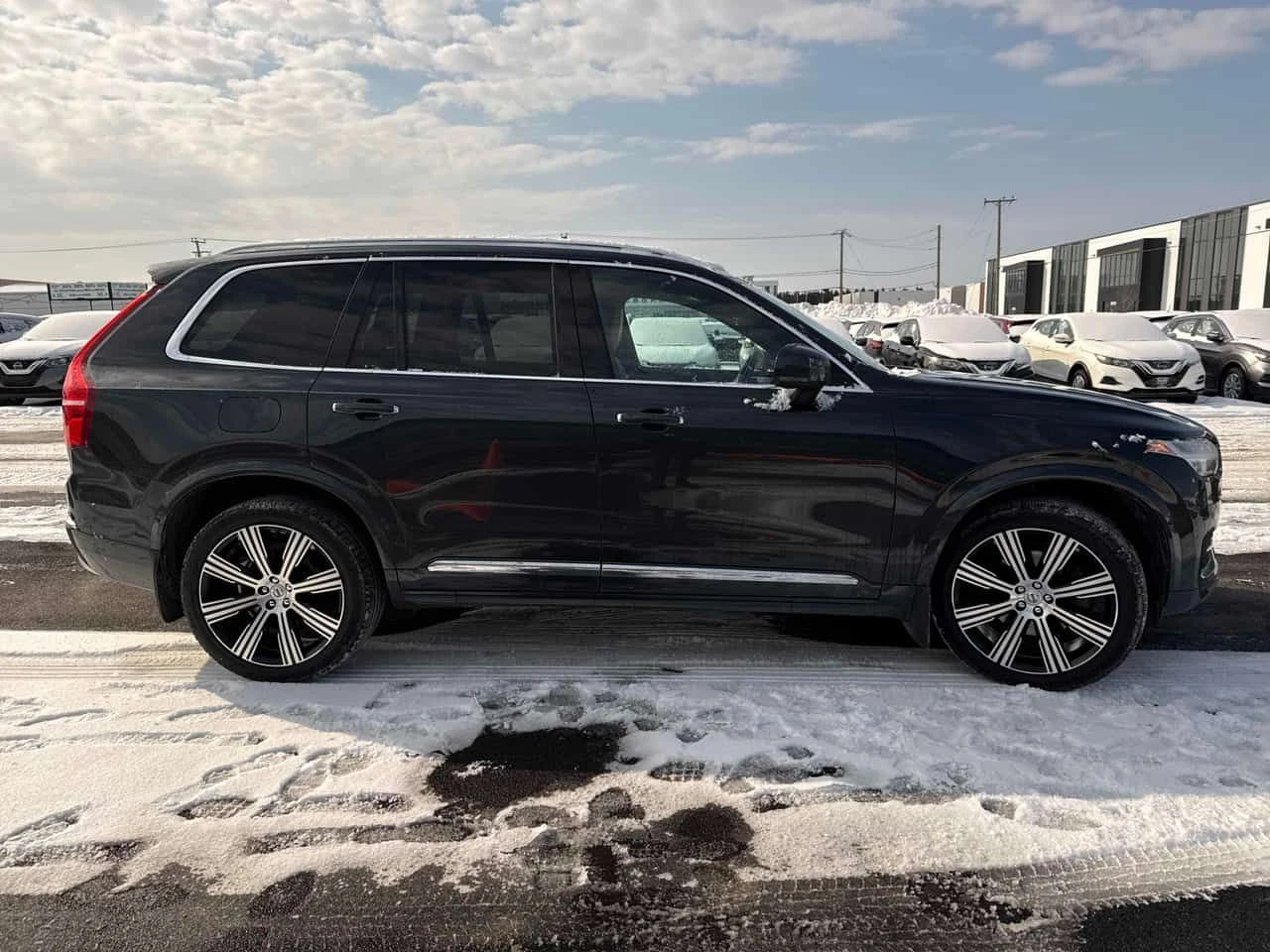 Volvo Xc90 T6 AWD Inscription 7 Seater  CARFAX, снимка 3 - Автомобили и джипове - 54008660