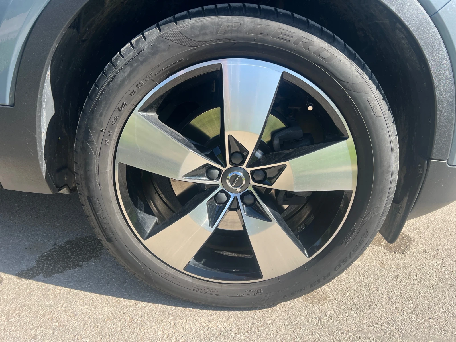 Volvo XC40 2.0 D-150 кс. 4х4 АВТОМАТ , снимка 17 - Автомобили и джипове - 54335772