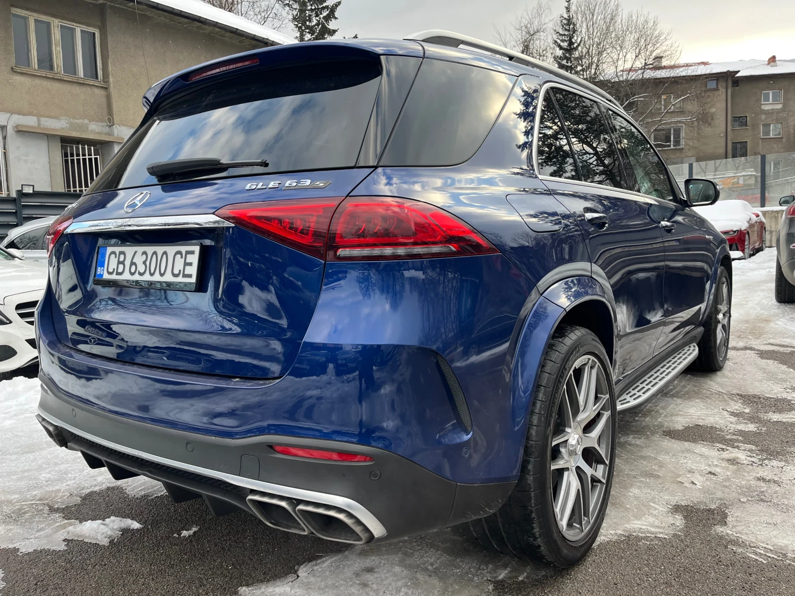 Mercedes-Benz GLE 63 S AMG 4Matic/Panorama/Head Up/Готов Лизинг!!!, снимка 7 - Автомобили и джипове - 54637168
