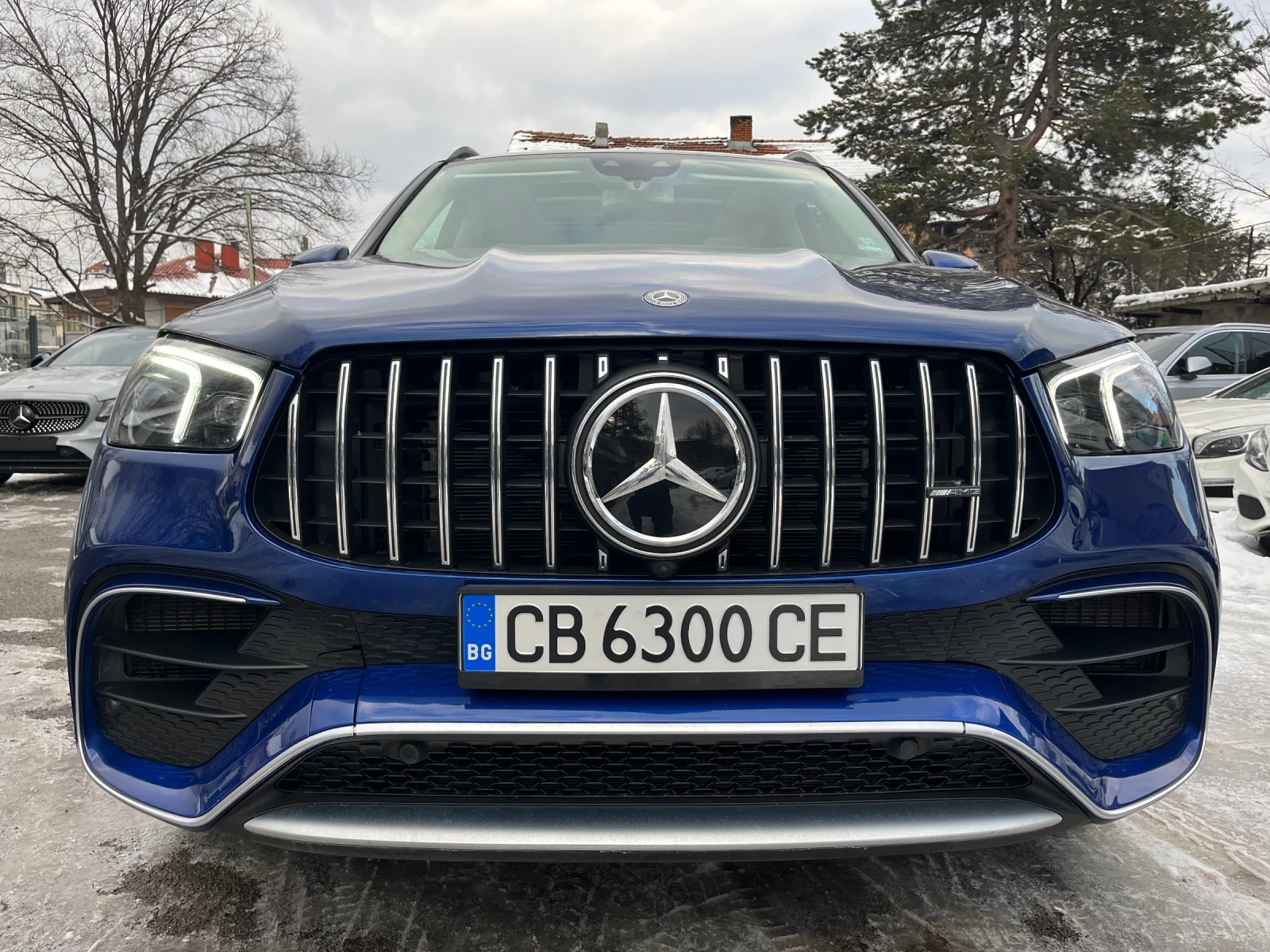 Mercedes-Benz GLE 63 S AMG 4Matic/Panorama/Head Up/Готов Лизинг!!!, снимка 2 - Автомобили и джипове - 54637168
