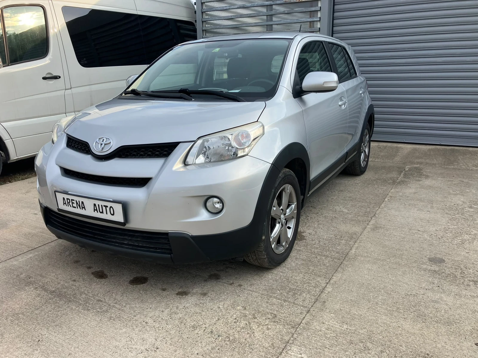 Toyota Urban Cruiser 1.4 D-4D, снимка 4 - Автомобили и джипове - 54726612