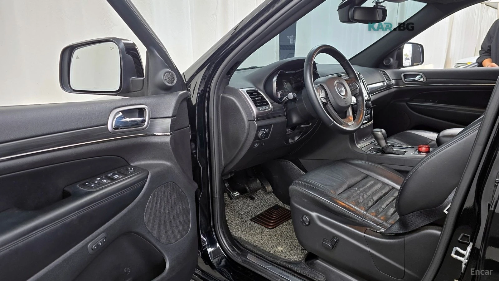Jeep Cherokee LIMITED X 4x4 CarPlay Панорама Подгреви, снимка 10 - Автомобили и джипове - 54886100