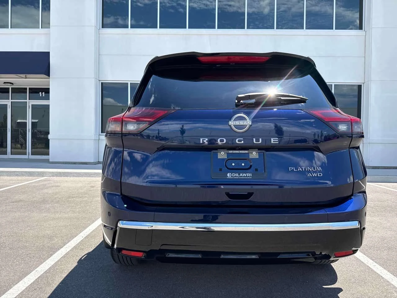 Nissan Rogue * Platinum * АВТОКРЕДИТ БЕЗ ПЪРВОНАЧАЛНА ВНОСКА* , снимка 4 - Автомобили и джипове - 54907551