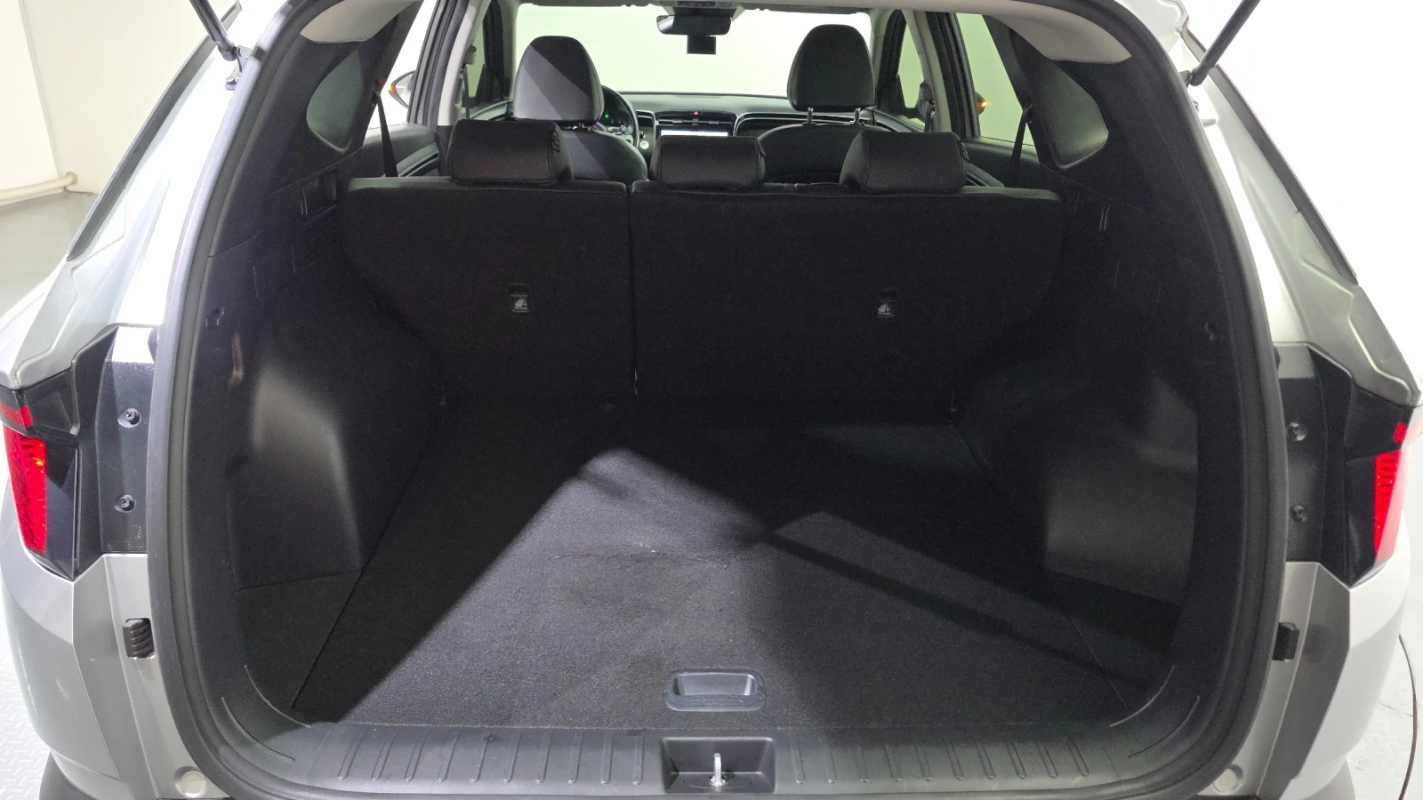 Hyundai Tucson * 2.0L* 2023* , снимка 15 - Автомобили и джипове - 54962938