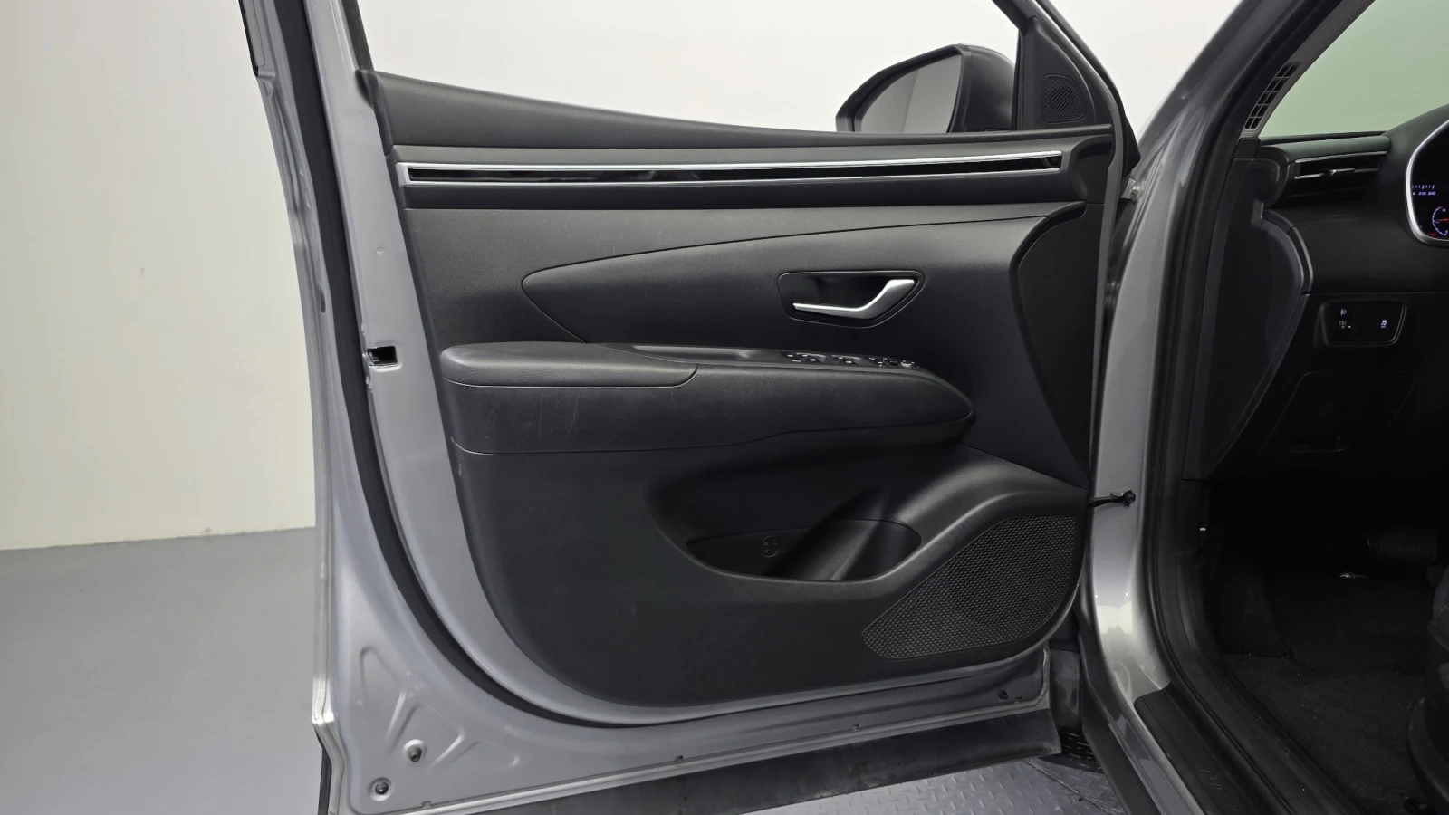Hyundai Tucson * 2.0L* 2023* , снимка 7 - Автомобили и джипове - 54962938