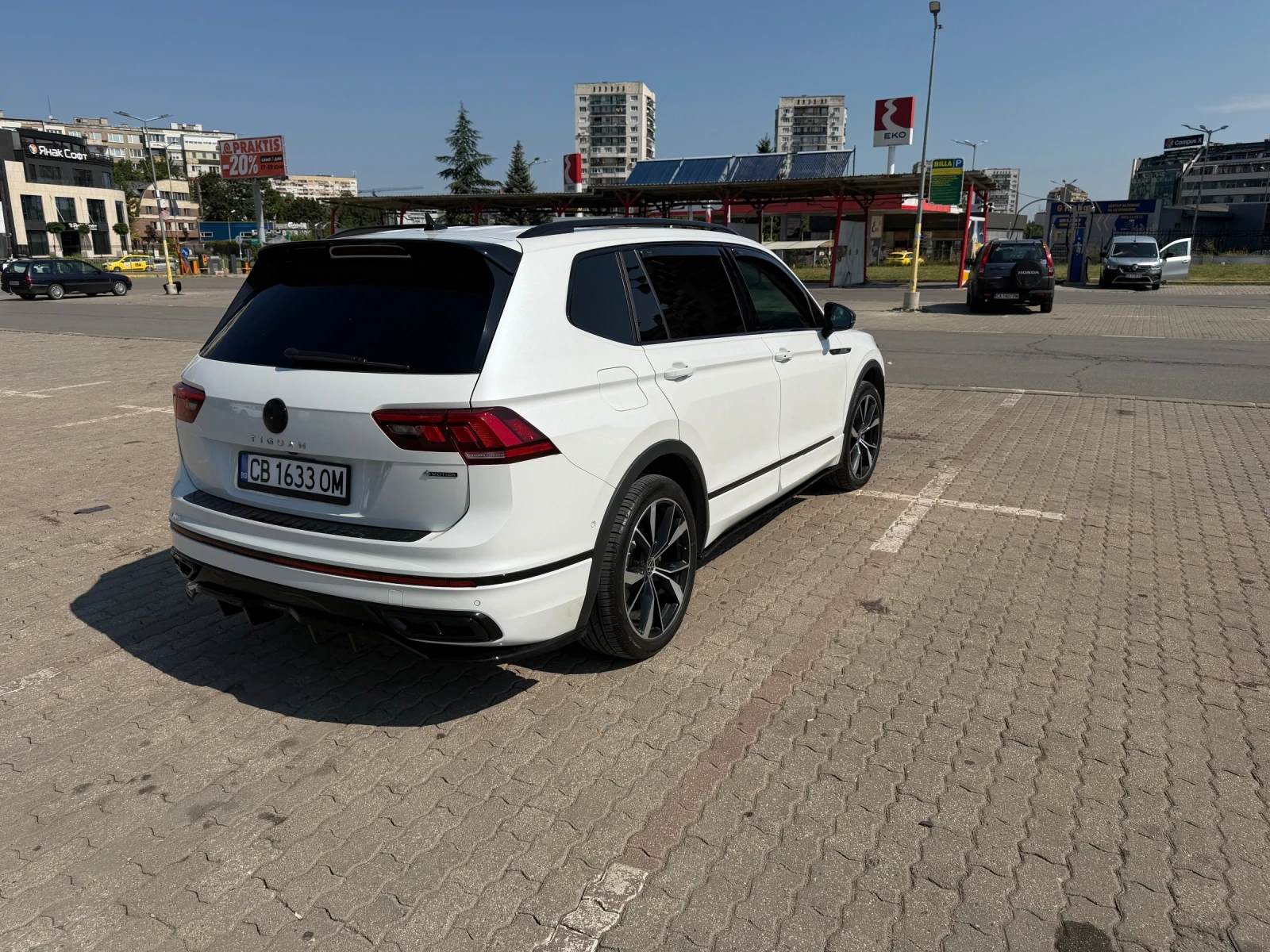 VW Tiguan 2.0 TSI R/Highline 4 motion Full max, снимка 4 - Автомобили и джипове - 55345687