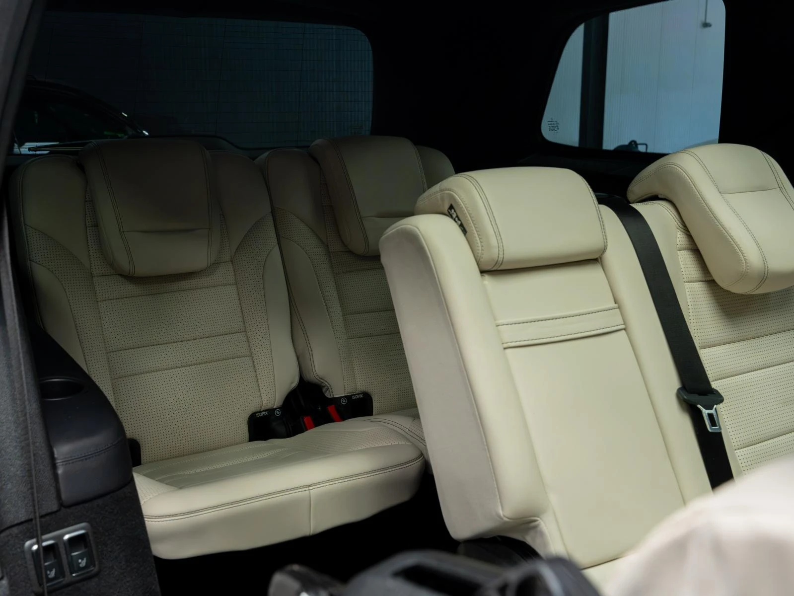 Mercedes-Benz GLS 63 AMG 4MATIC* PANO* 360CAM* HUD* AIRMATIC* ОБДУХВ* , снимка 10 - Автомобили и джипове - 55734870