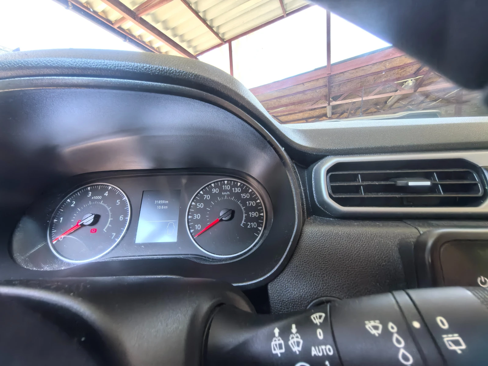 Dacia Duster, снимка 4 - Автомобили и джипове - 55805454