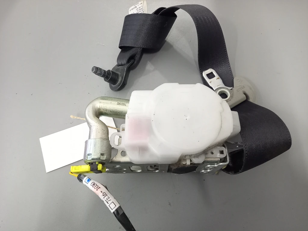 Колан преден десен Тойота Рав4 2.2дкат (з)