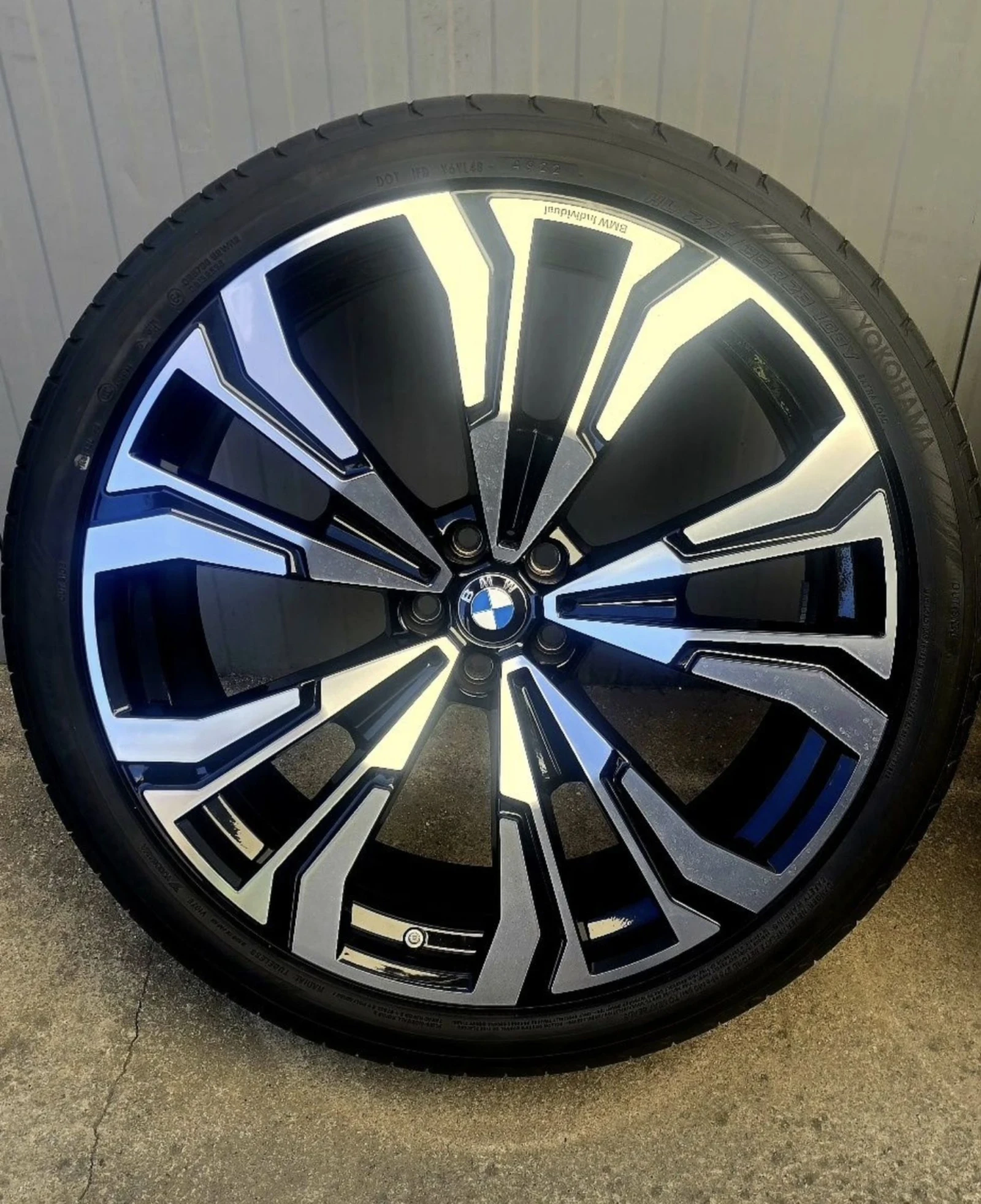    275/35R23  BMW X7 | Mobile.bg   1