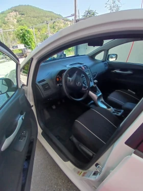 Toyota Auris, снимка 3