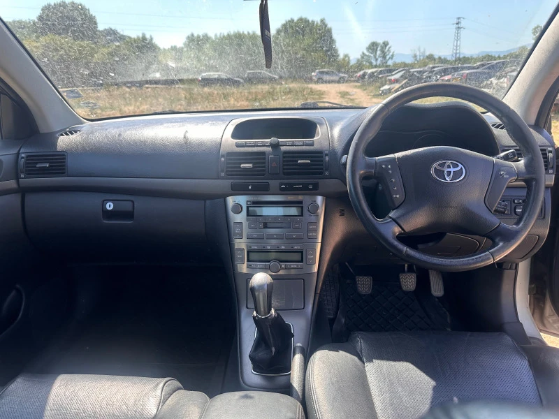 Toyota Avensis 2.0D-4d 116к.с 2004, снимка 8 - Автомобили и джипове - 41356521