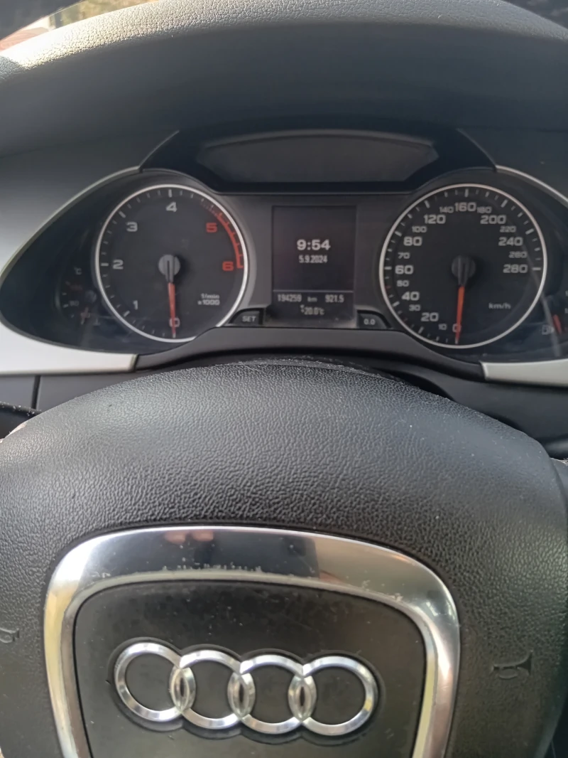 Audi A4  FACELIFT, снимка 5 - Автомобили и джипове - 47308746