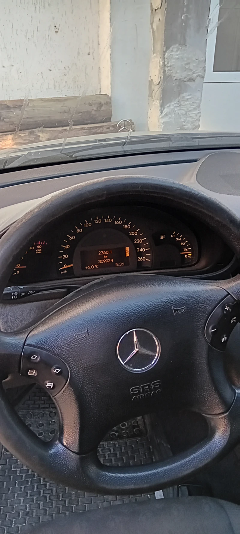 Mercedes-Benz 220, снимка 5 - Автомобили и джипове - 48017330