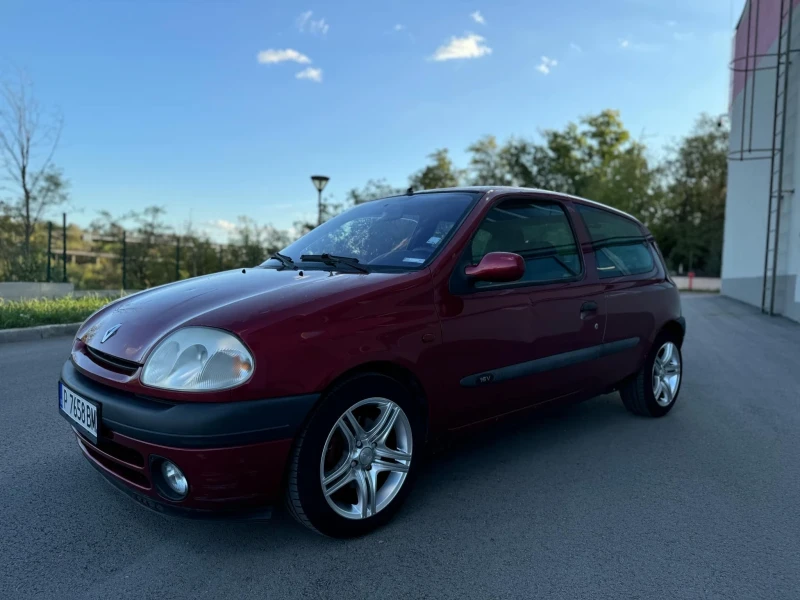 Renault Clio, снимка 2 - Автомобили и джипове - 49516949