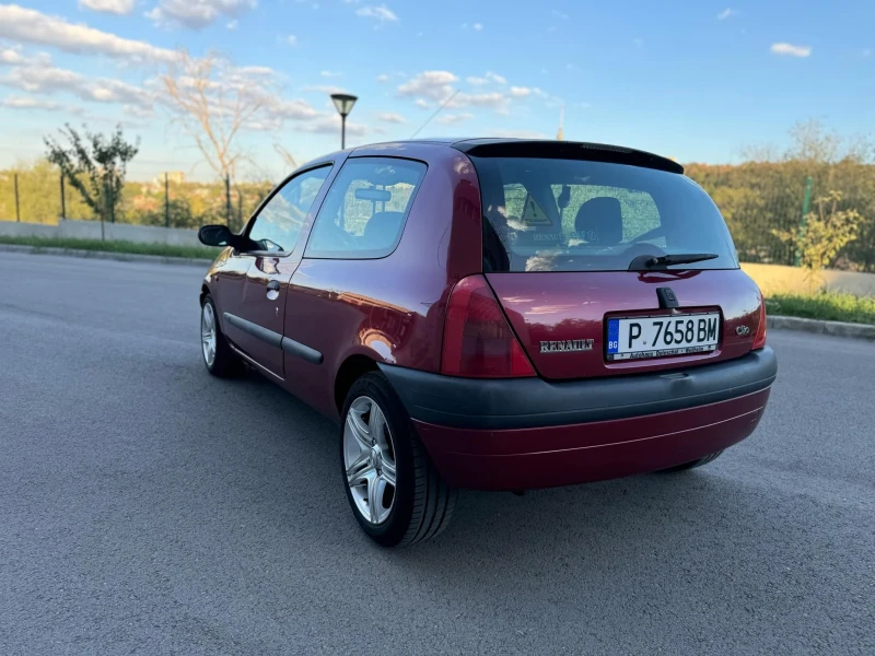 Renault Clio, снимка 4 - Автомобили и джипове - 49516949