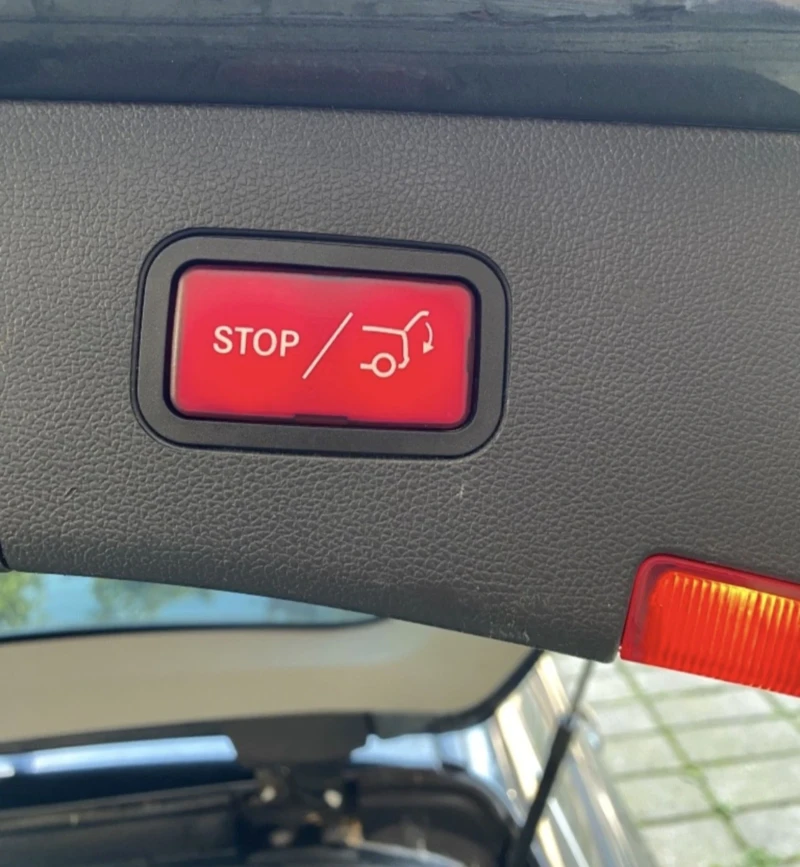 Mercedes-Benz E 200, снимка 11 - Автомобили и джипове - 52681598