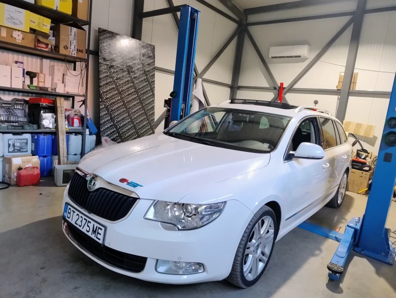 Skoda Superb, снимка 4 - Автомобили и джипове - 51672328
