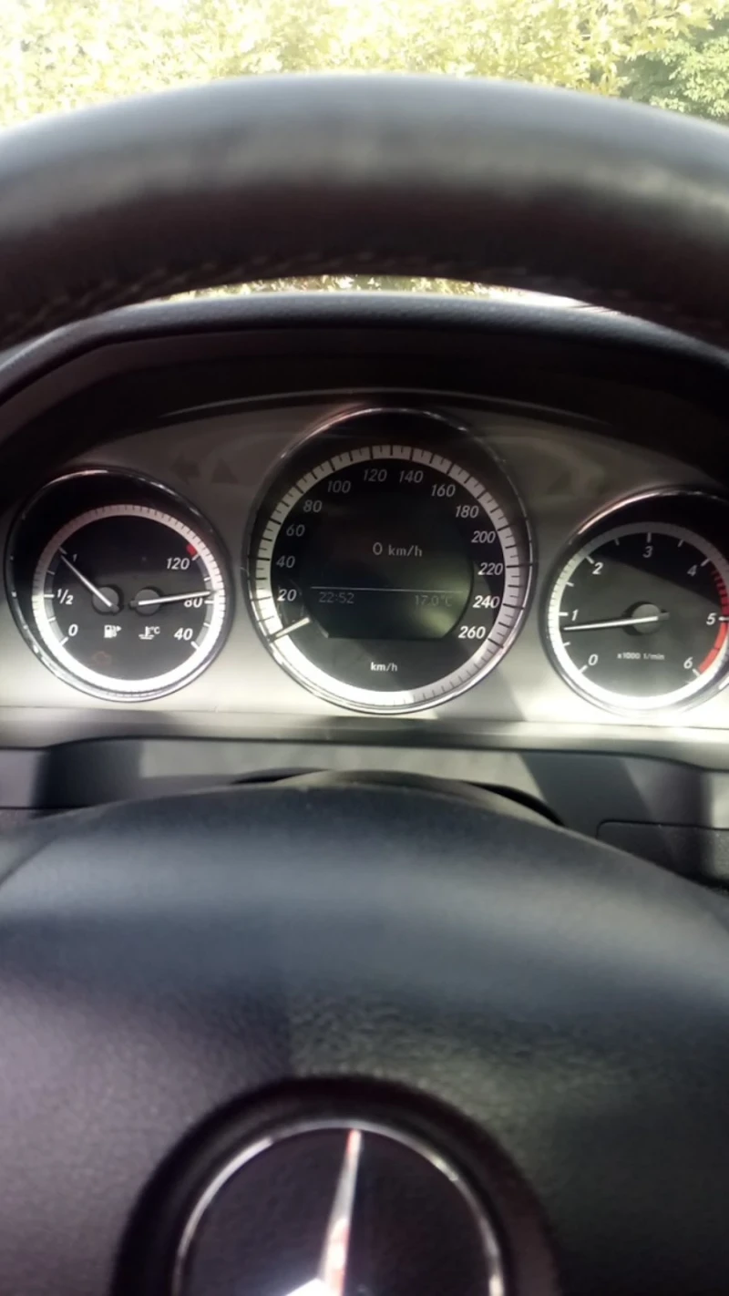 Mercedes-Benz C 220, снимка 12 - Автомобили и джипове - 52366547