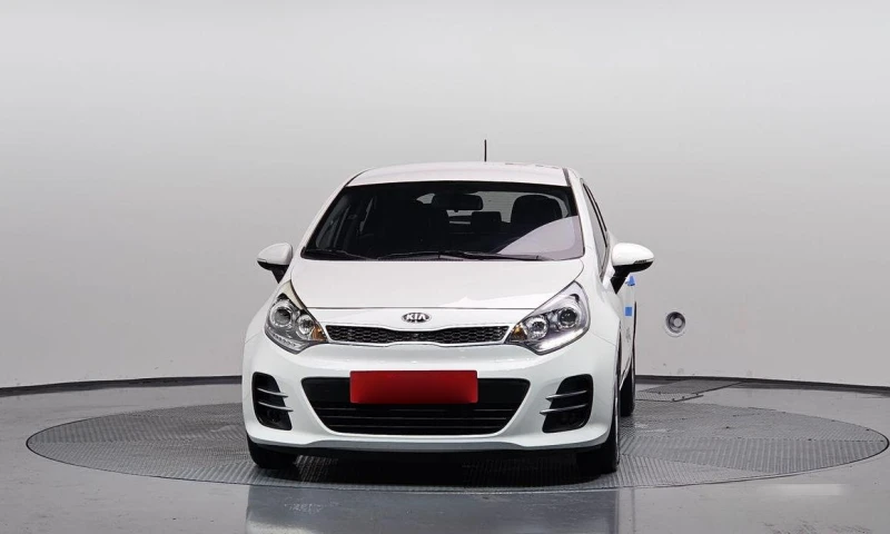 Kia Pride Diesel 5DR 1.4 Luxury * НАЙ-ДОБРА ЦЕНА В БЪЛГАРИЯ*, снимка 3 - Автомобили и джипове - 52111253