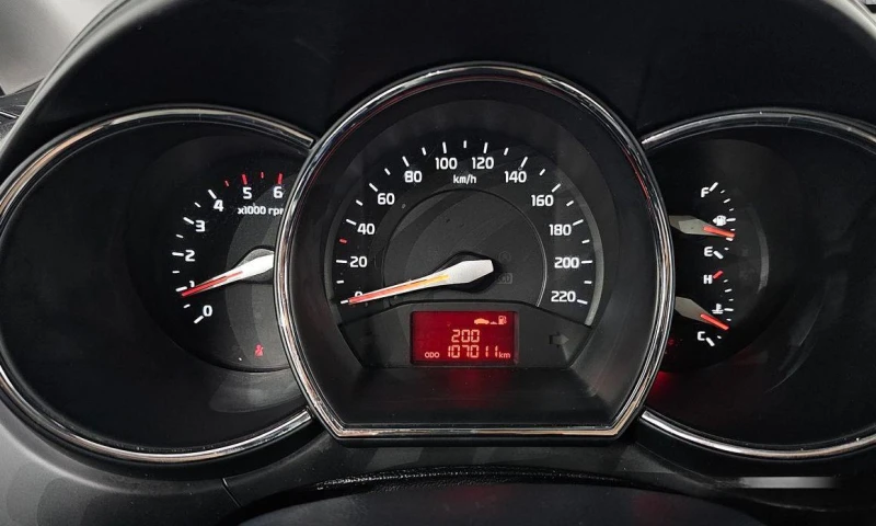 Kia Pride Diesel 5DR 1.4 Luxury * НАЙ-ДОБРА ЦЕНА В БЪЛГАРИЯ*, снимка 8 - Автомобили и джипове - 52111253