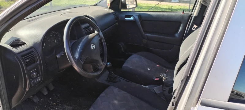 Opel Astra, снимка 4 - Автомобили и джипове - 52255523
