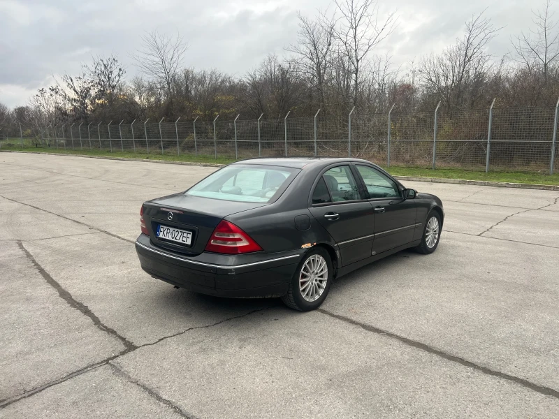 Mercedes-Benz C 320, снимка 6 - Автомобили и джипове - 52664702