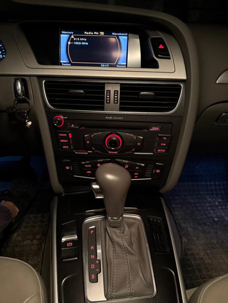 Audi A4, снимка 7 - Автомобили и джипове - 52666733