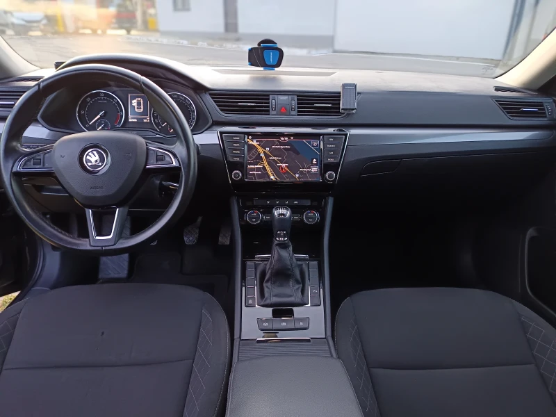 Skoda Superb, снимка 12 - Автомобили и джипове - 53060378