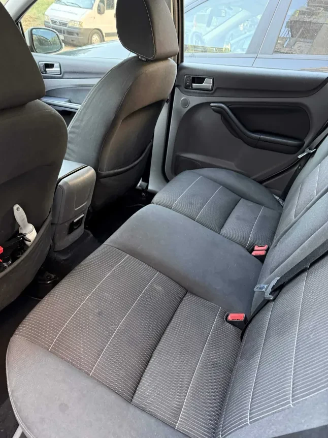 Ford Focus 1.6 TCI, снимка 10 - Автомобили и джипове - 55430418