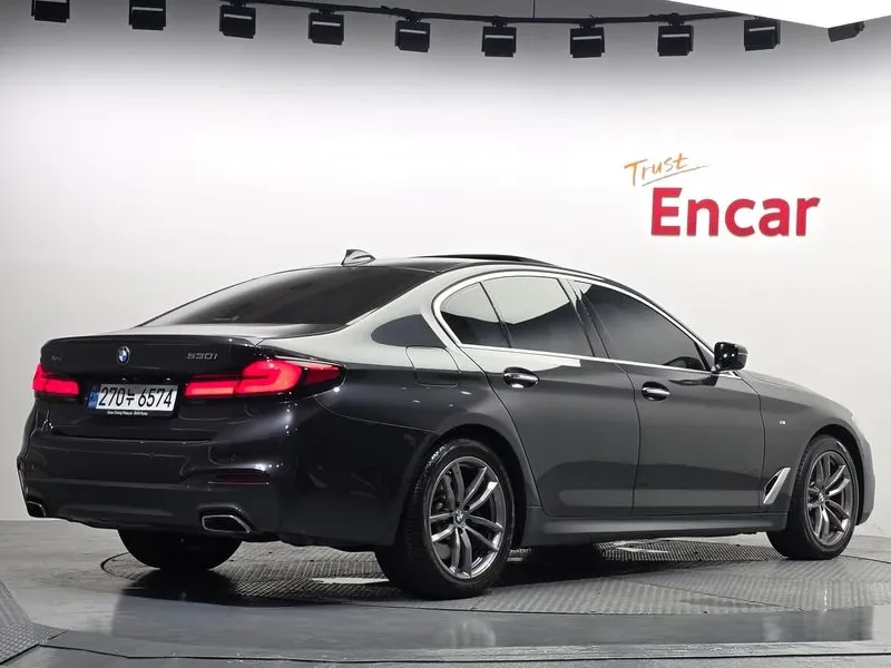 BMW 530 530I xDrive M Sports, снимка 2 - Автомобили и джипове - 56114494